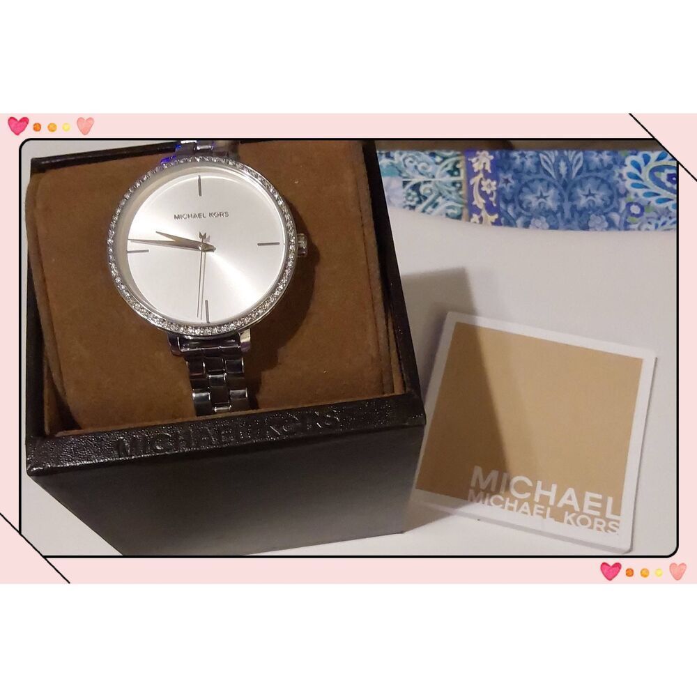 Michael Kors Silver Tone Crystal-Trim Bracelet Watch